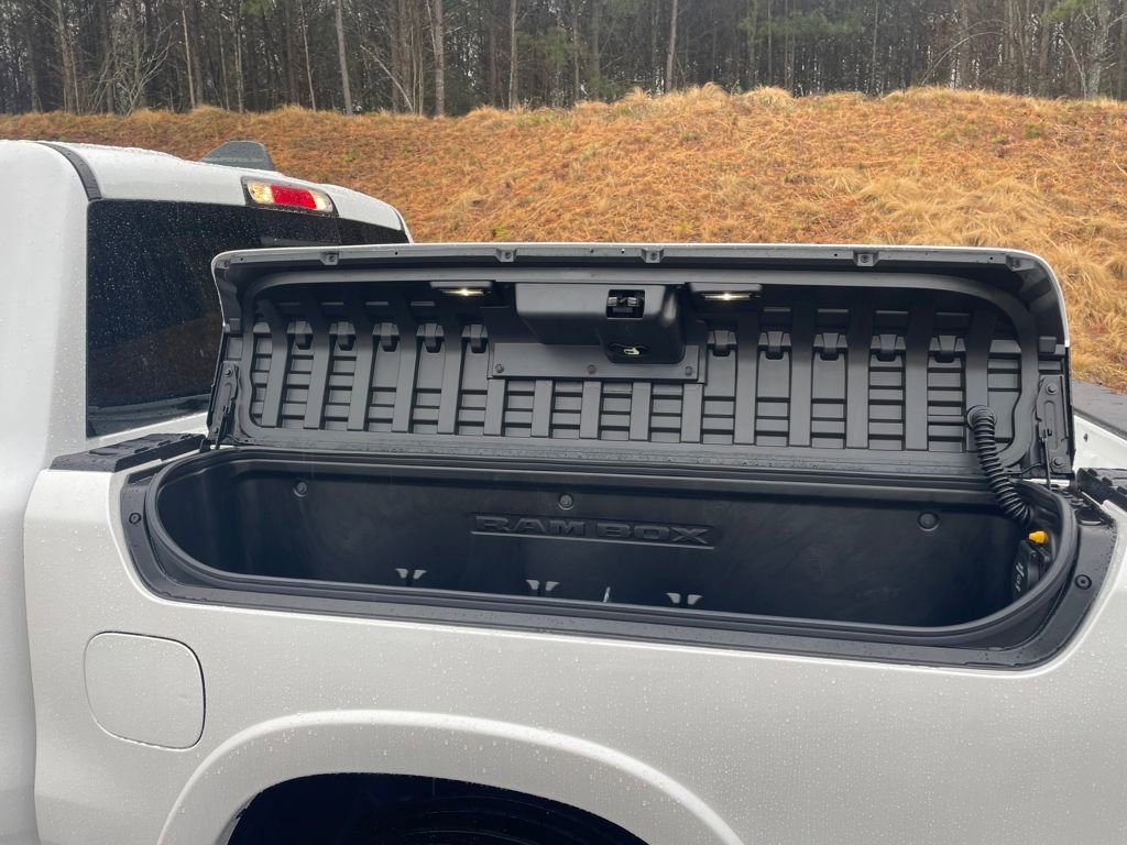 New 2026 RAM 1500 Laramie w/ Night Edition AWD/4WD image 23