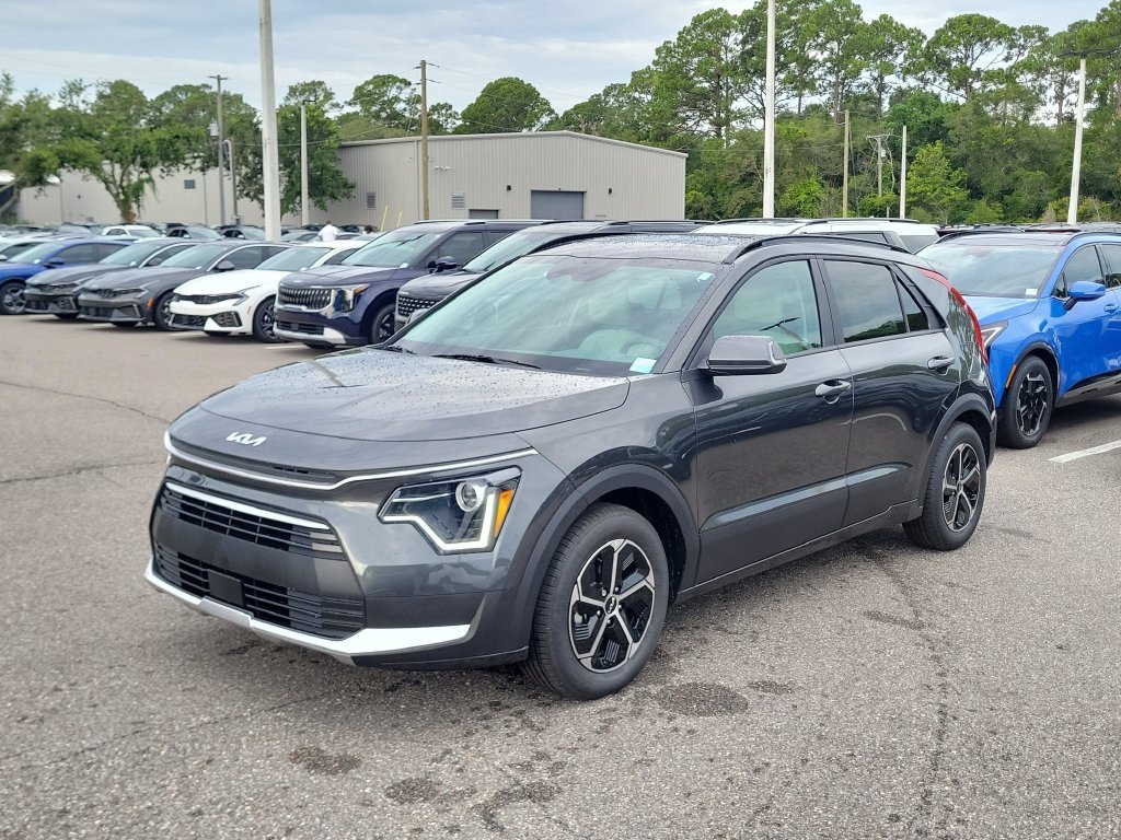New 2026 Kia Niro EX w/ EX Premium Package FWD image 3