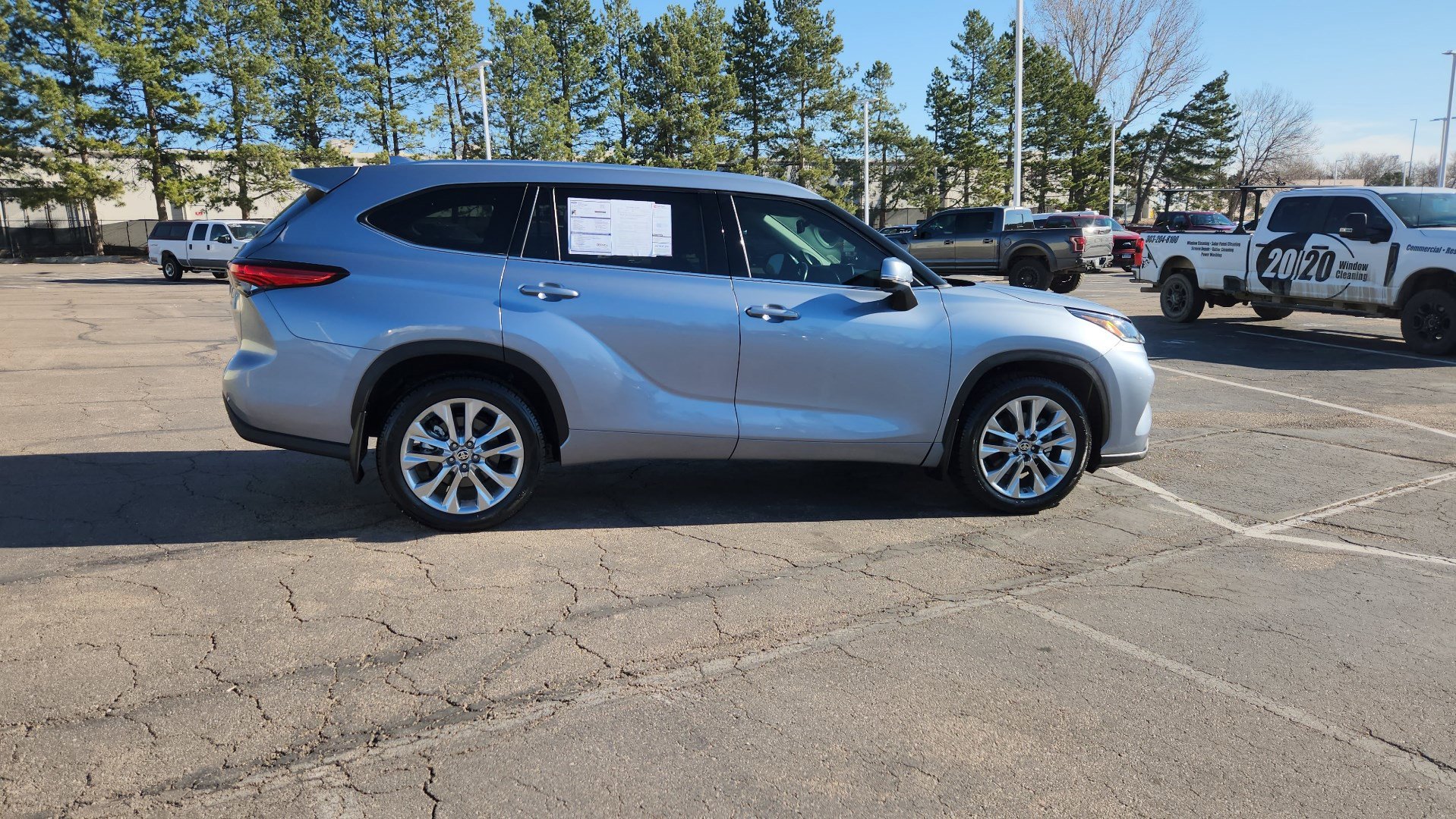 Used 2020 Toyota Highlander Limited image 16