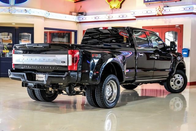 Used 2019 Ford F450 Platinum w/ Platinum Ultimate Package image 3