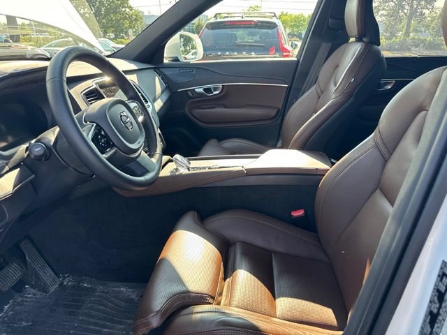 Used 2024 Volvo XC90 B6 Ultimate w/ Protection Package Premier AWD/4WD image 9