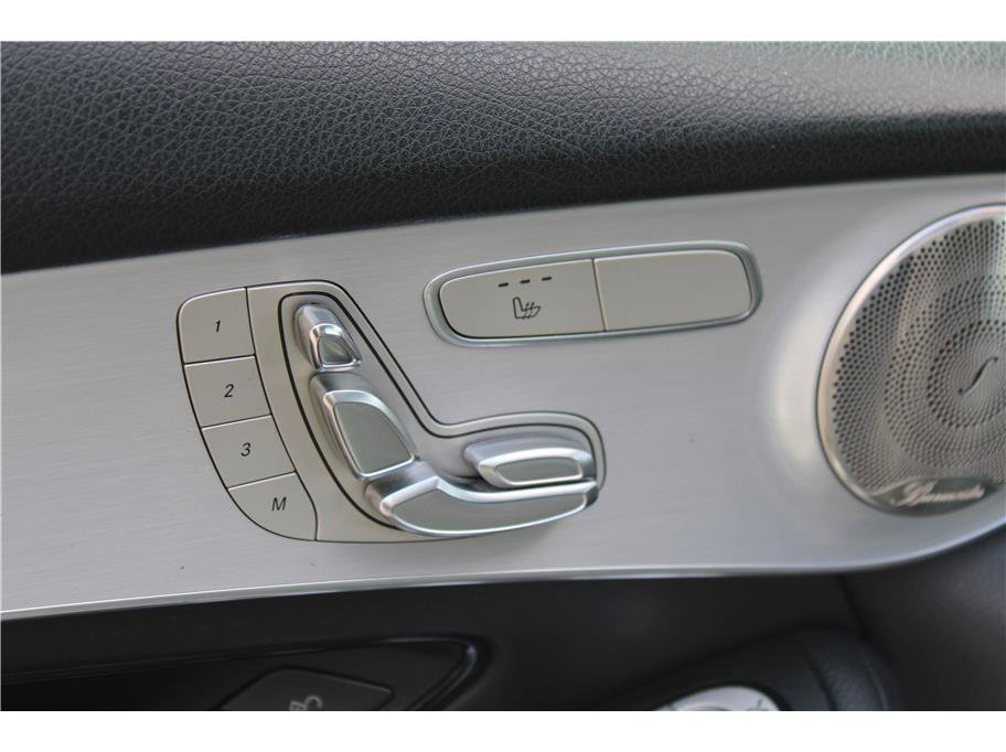 Used 2021 Mercedes-Benz GLC 300 4MATIC image 14