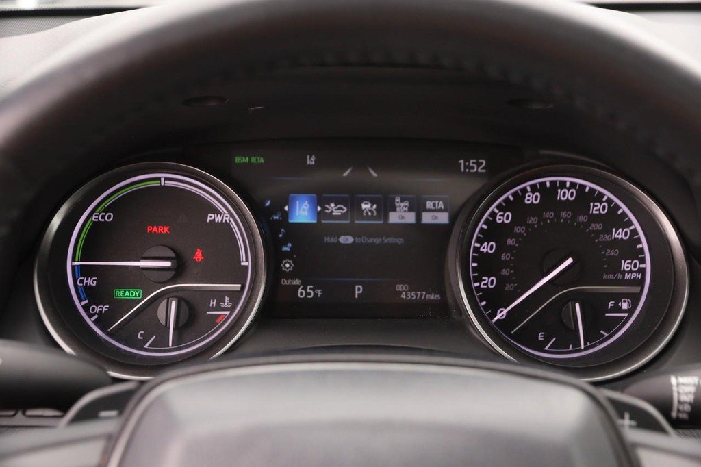 Used 2021 Toyota Camry XSE w/ Navigation Upgrade Package FWD image 14