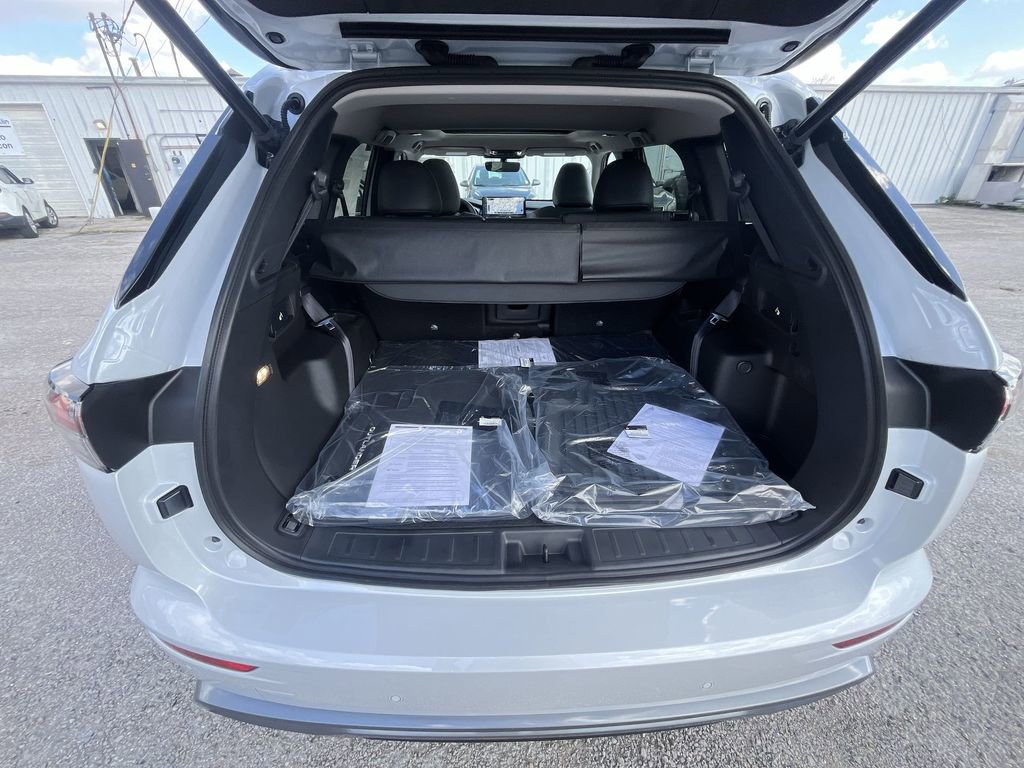 New 2025 Mitsubishi Outlander SE image 24