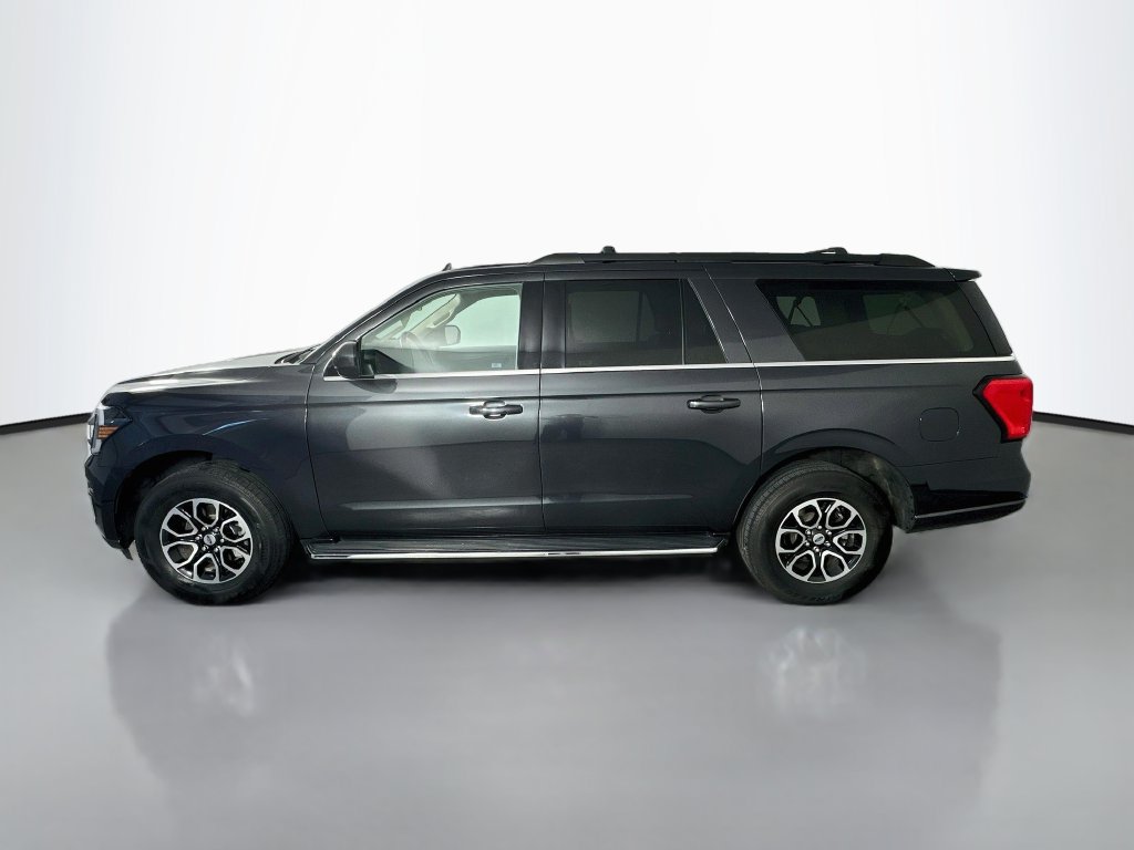 Used 2023 Ford Expedition Max XLT AWD/4WD image 4
