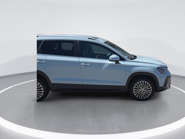 New 2026 Volkswagen Taos SE FWD image 9
