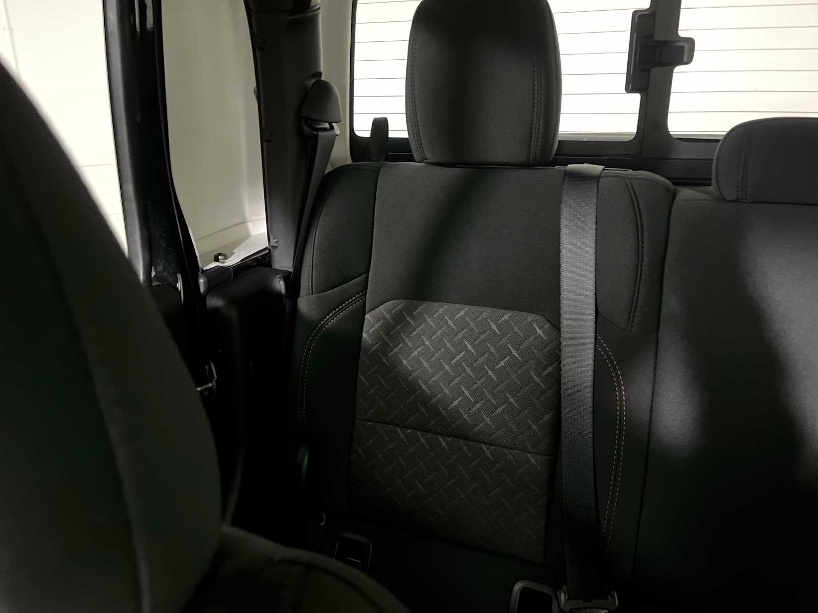 Used 2025 Jeep Gladiator Mojave w/ Convenience Group image 11