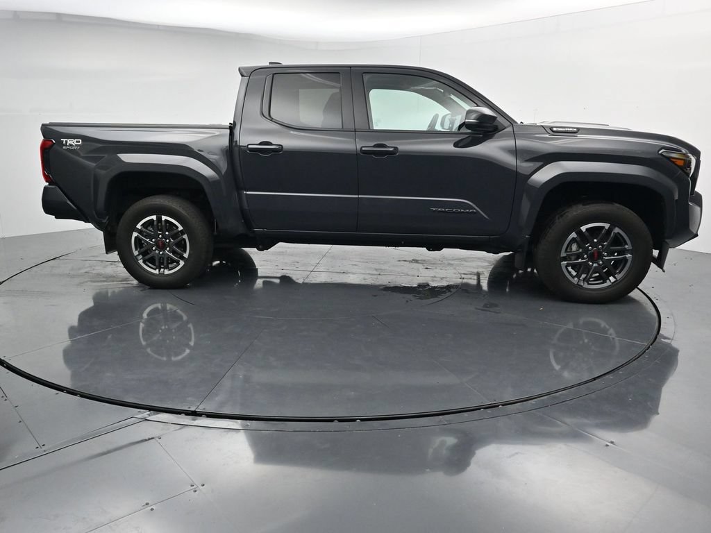 Used 2024 Toyota Tacoma TRD Sport w/ TRD Sport Upgrade Package AWD/4WD image 9