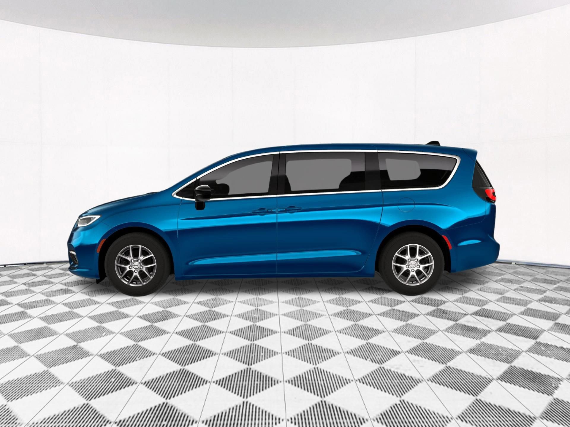 New 2026 Chrysler Pacifica Select image 4