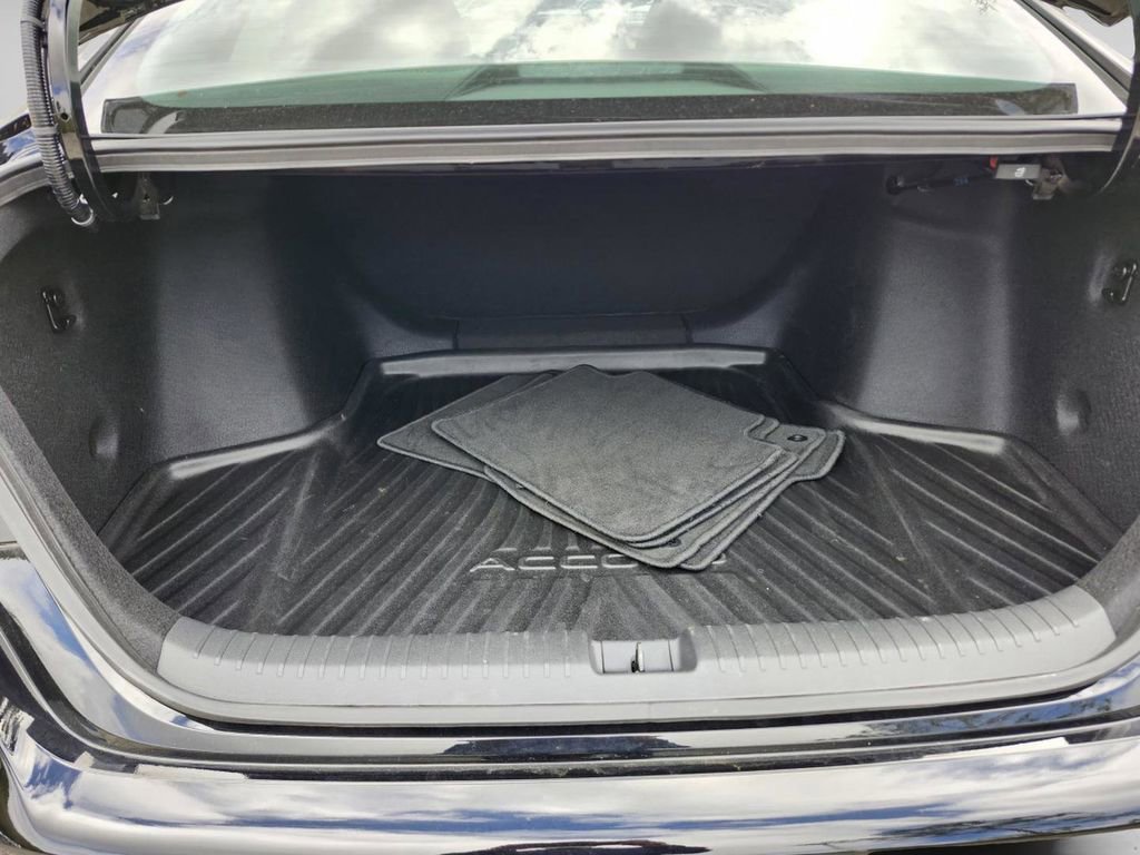 Used 2025 Honda Accord LX image 13