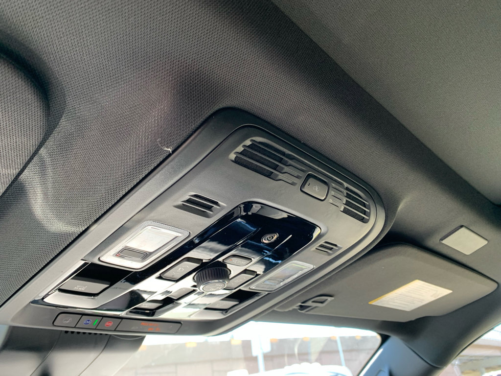 New 2026 Chevrolet Suburban Premier AWD/4WD image 25