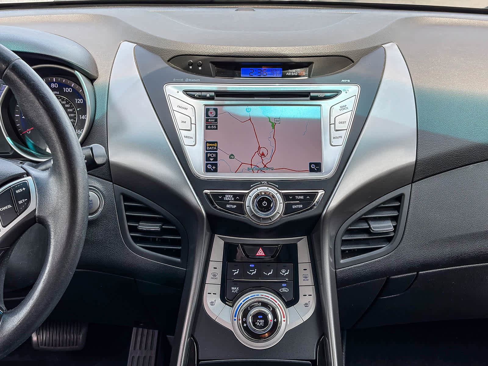 Used 2011 Hyundai Elantra Limited w/ Premium Pkg 5 FWD image 12