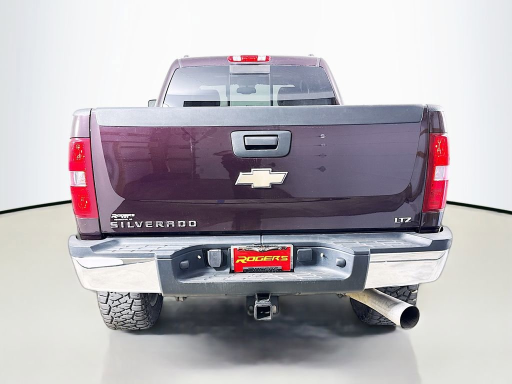 Used 2008 Chevrolet Silverado 2500 LTZ w/ Suspension Package, Off-Road AWD/4WD image 7