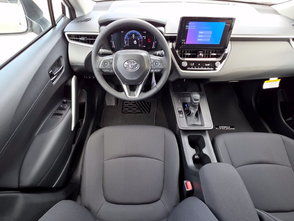 New 2026 Toyota Corolla Cross LE FWD image 6