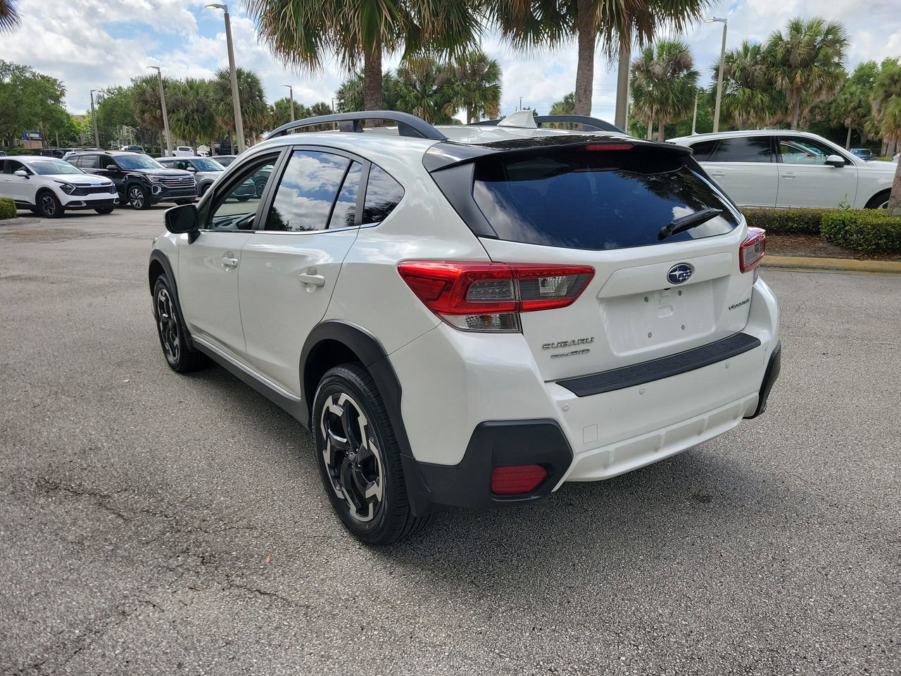 Used 2022 Subaru Crosstrek 2.5i Limited w/ Moonroof Package 2 AWD/4WD image 4