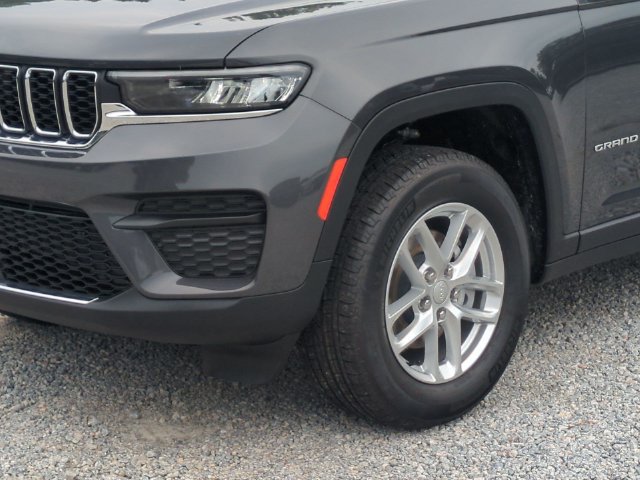 New 2026 Jeep Grand Cherokee Laredo X AWD/4WD image 9