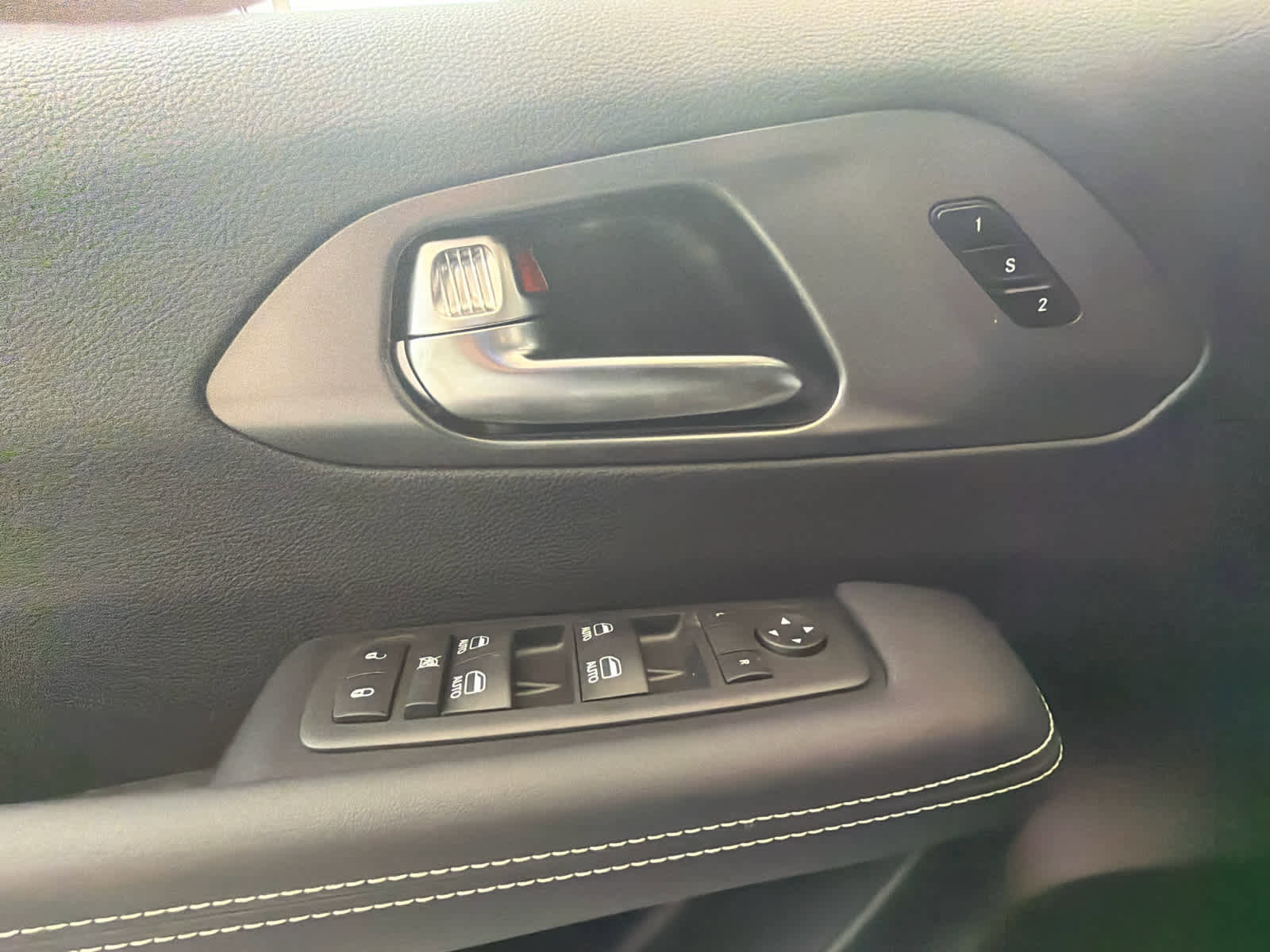 New 2026 Chrysler Pacifica Select image 18