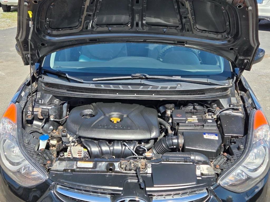 Used 2011 Hyundai Elantra GLS w/ Preferred Equipment Pkg 3 FWD image 9
