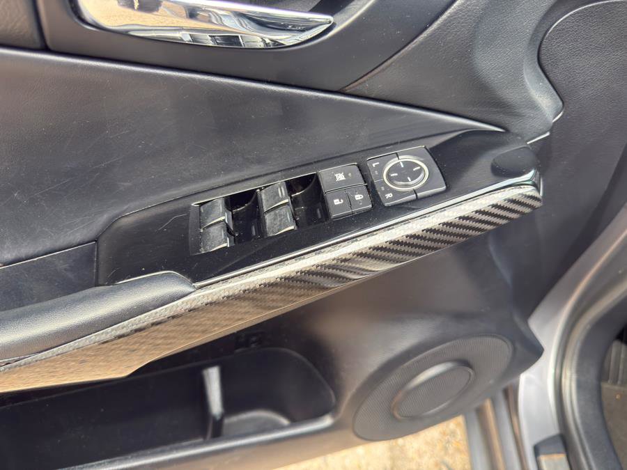 Used 2016 Lexus IS 300 AWD image 14