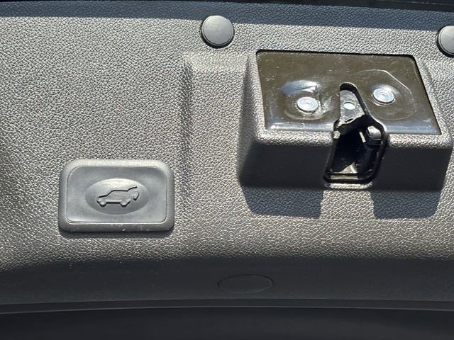 Used 2015 GMC Acadia SLE AWD/4WD image 14