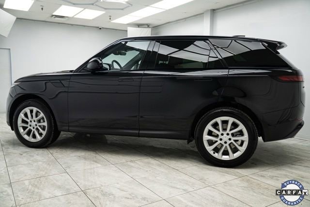 Used 2025 Land Rover Range Rover Sport image 3