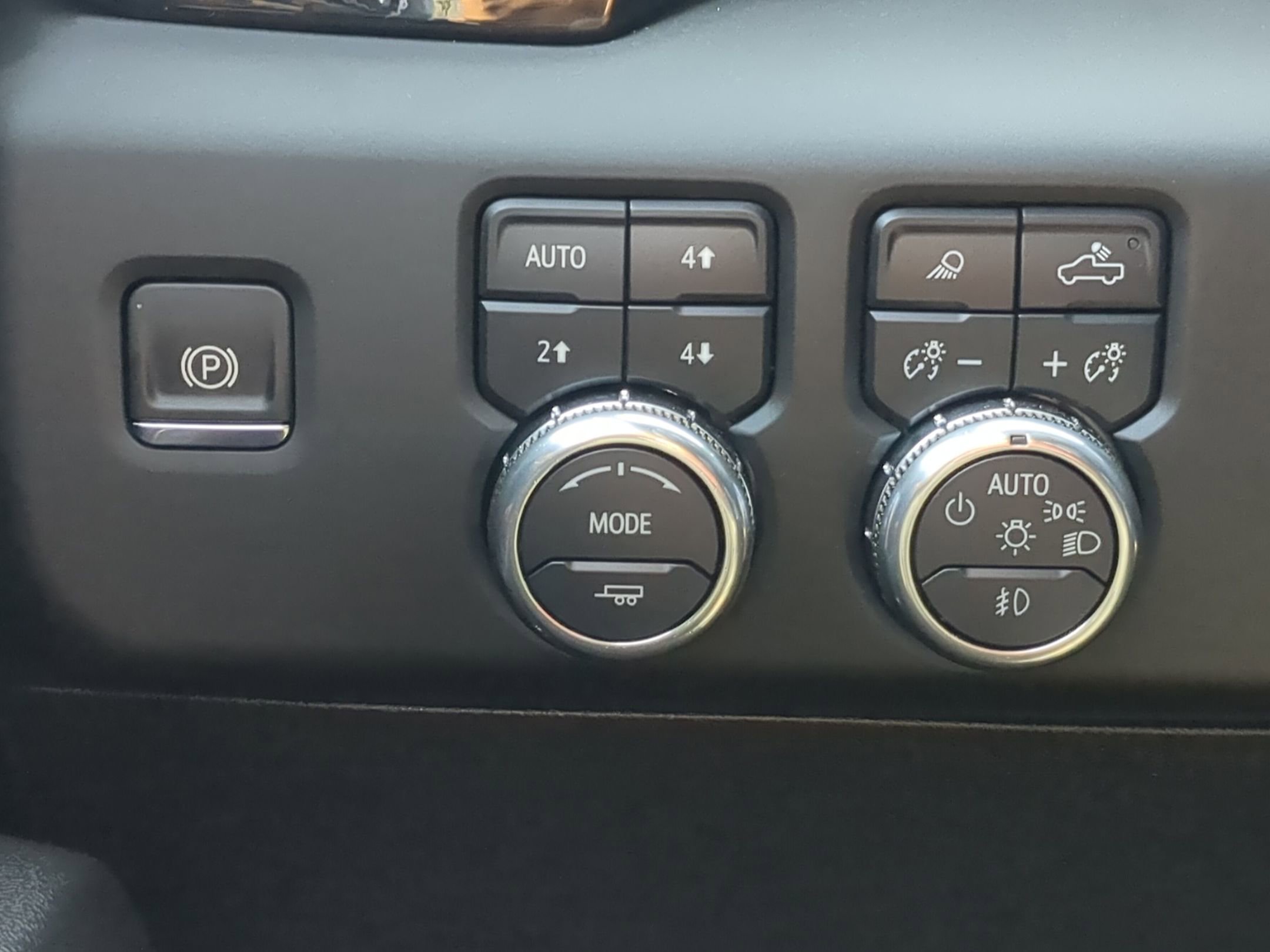 Used 2025 GMC Sierra 1500 AT4 image 22