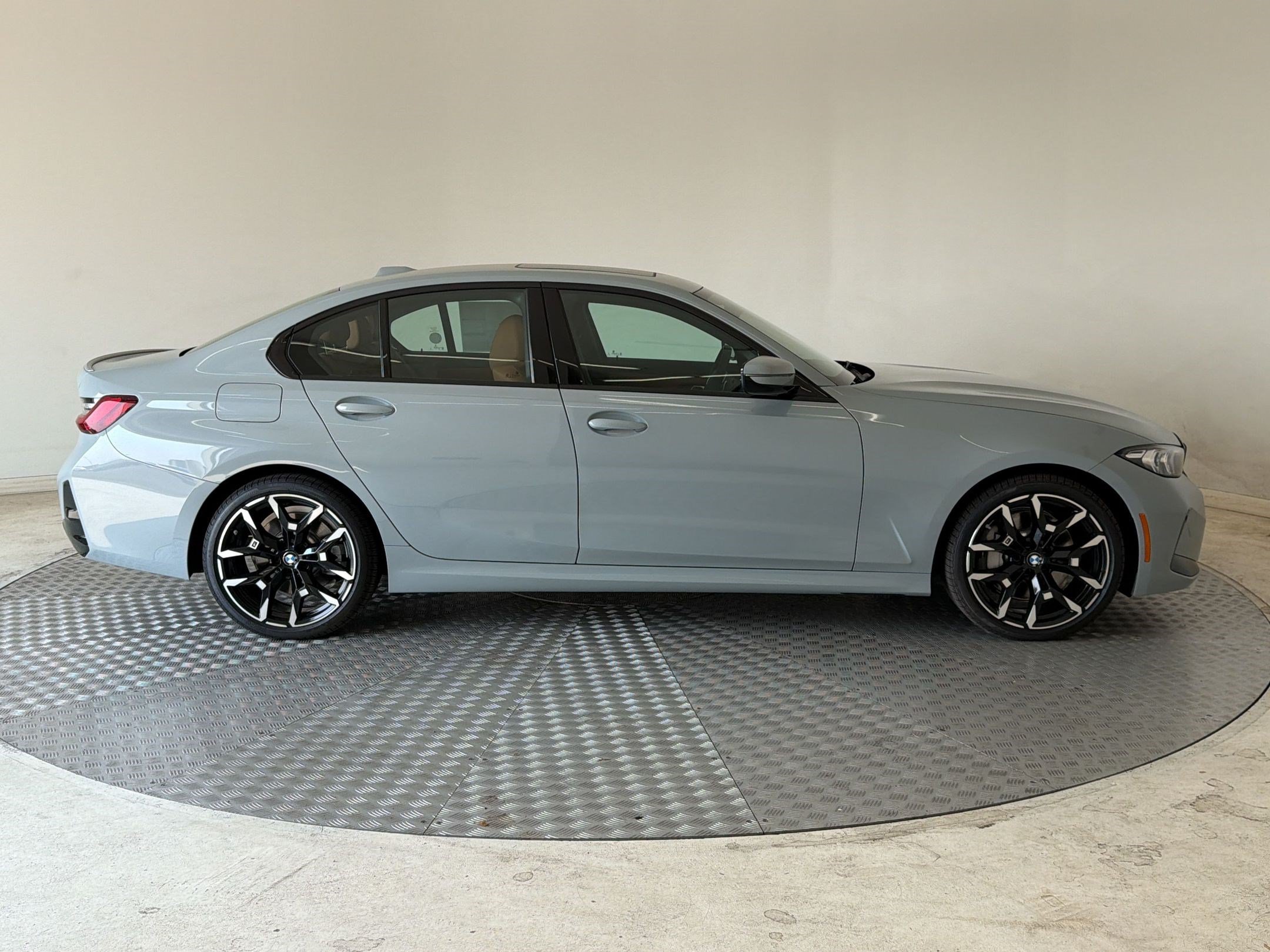 New 2026 BMW 330i xDrive Sedan w/ M Sport Package AWD/4WD image 8