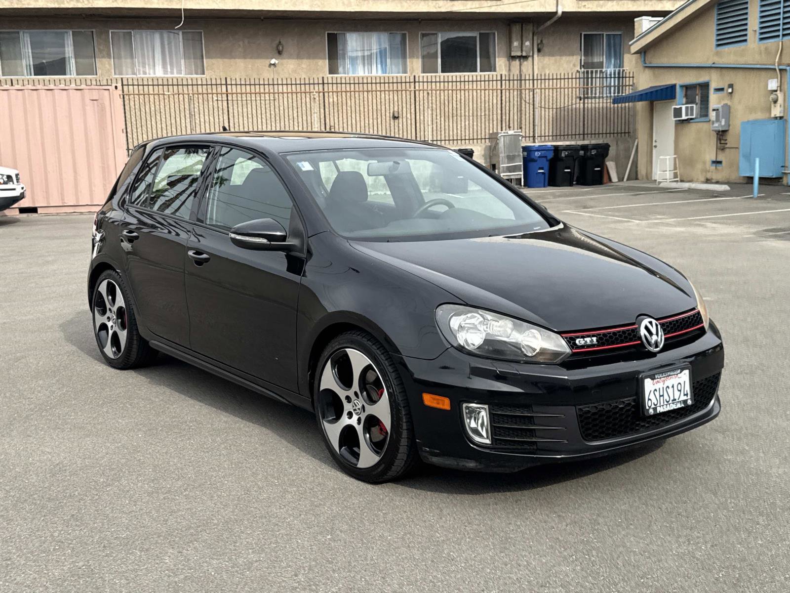 Used 2010 Volkswagen GTI 4-Door image 3
