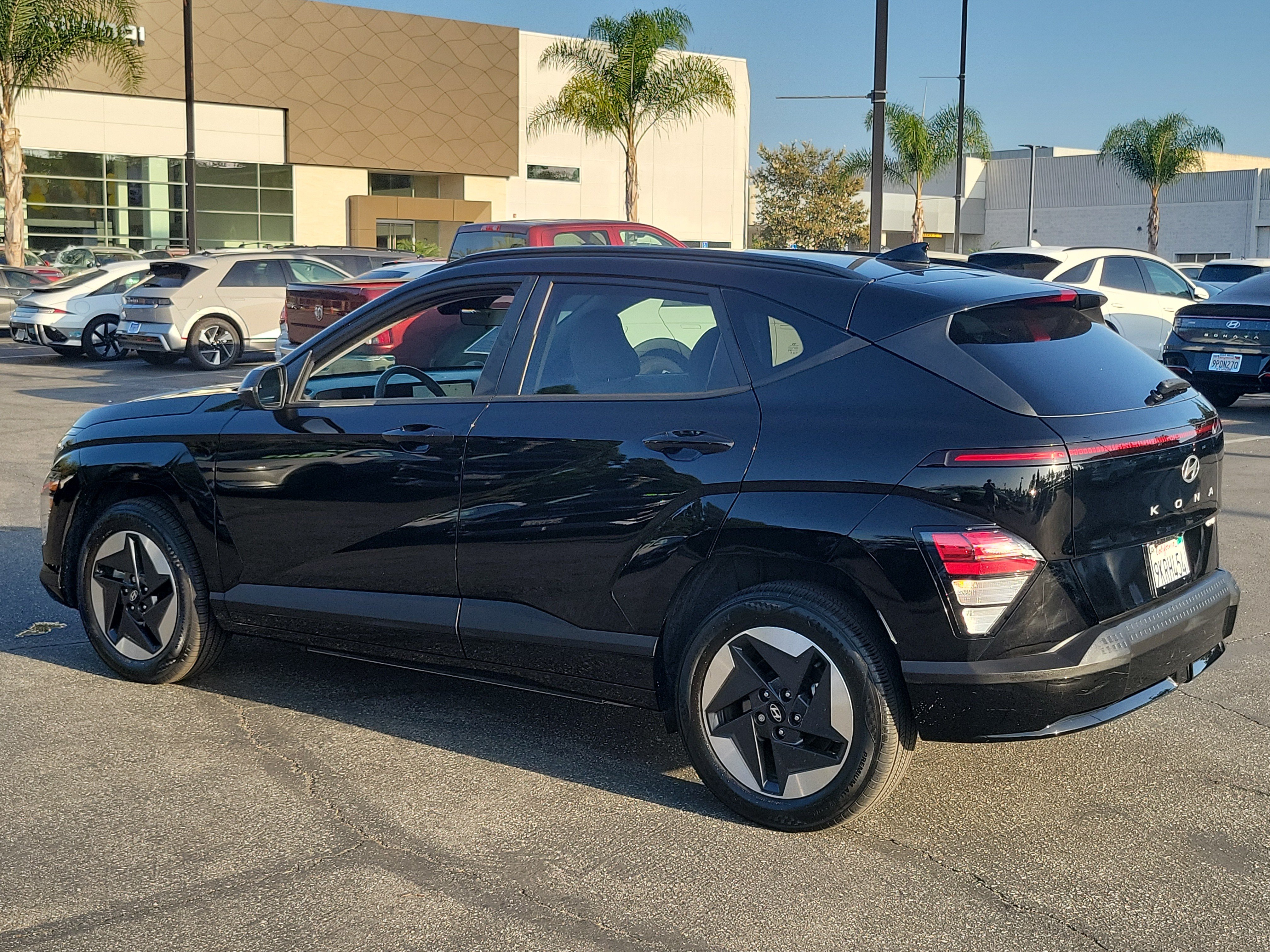 Certified 2024 Hyundai Kona SEL FWD image 28