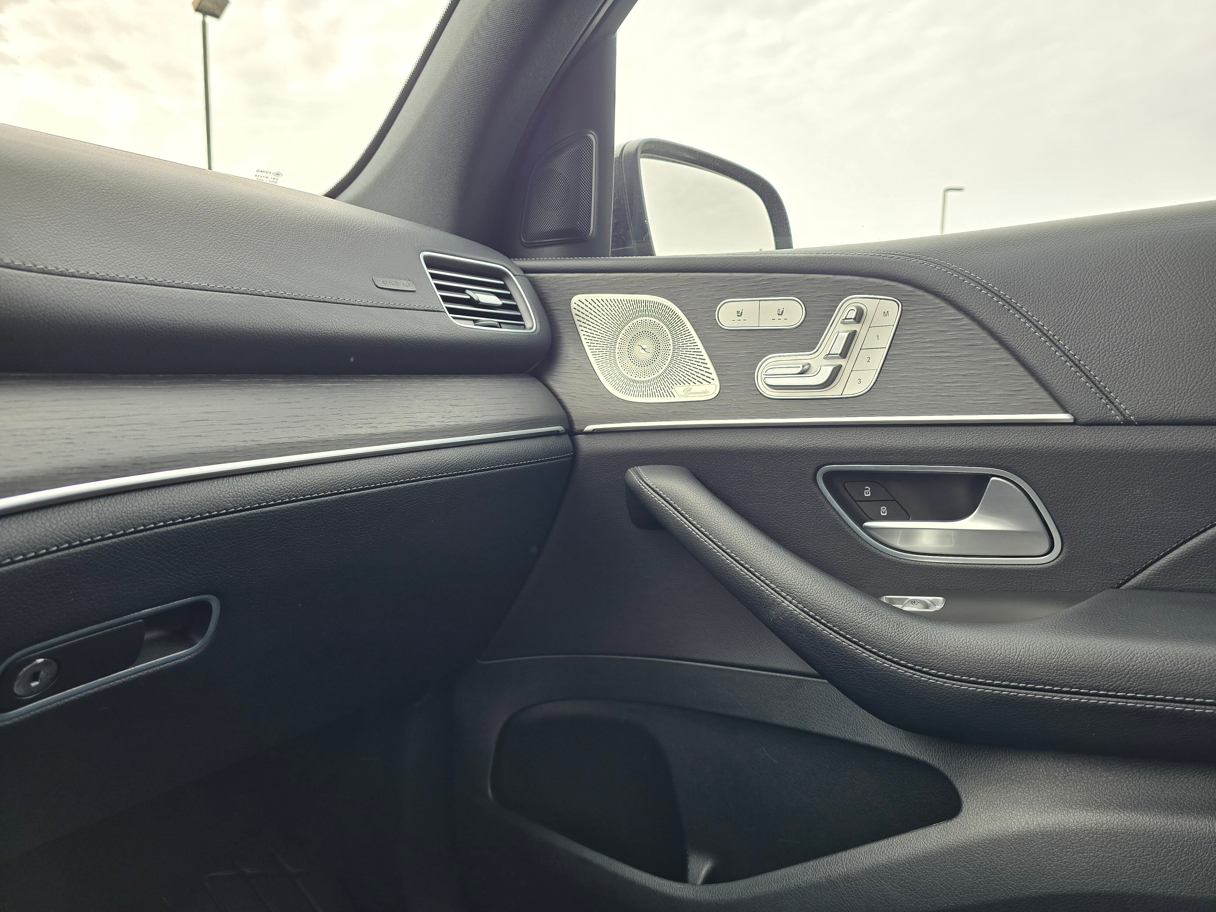 Used 2024 Mercedes-Benz GLE 350 4MATIC image 53