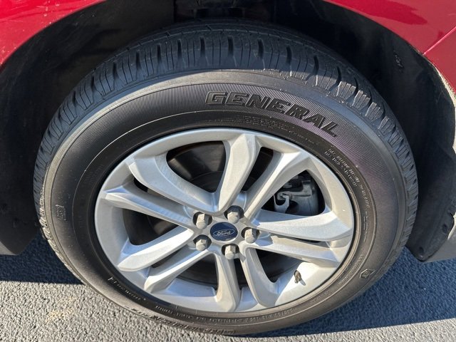 Used 2019 Ford Edge SEL w/ Equipment Group 201A image 29