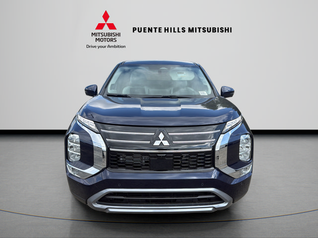 New 2026 Mitsubishi Outlander SE FWD image 2
