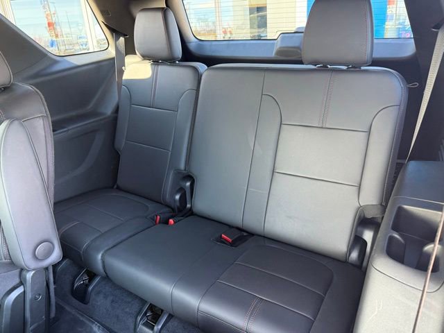 Used 2023 Chevrolet Traverse RS w/ LPO, Floor Liner Package image 34