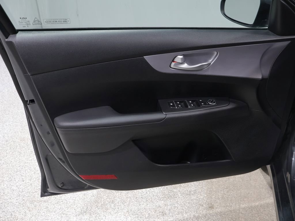 Used 2024 Kia Forte LXS image 13