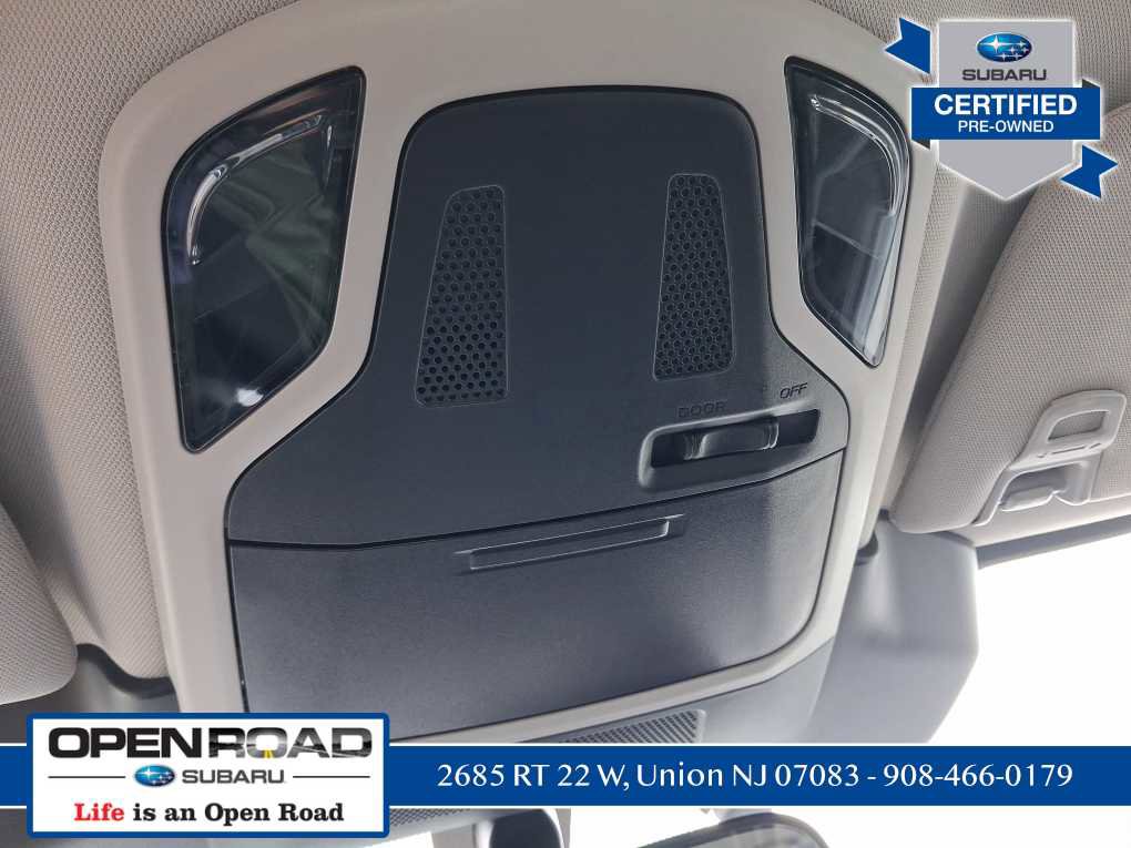 Used 2025 Subaru Outback AWD/4WD image 22