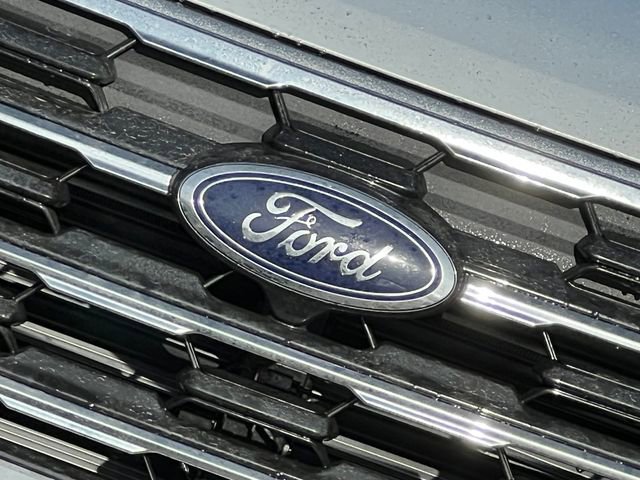 Used 2026 Ford Explorer Active w/ Active Comfort Package AWD/4WD image 3