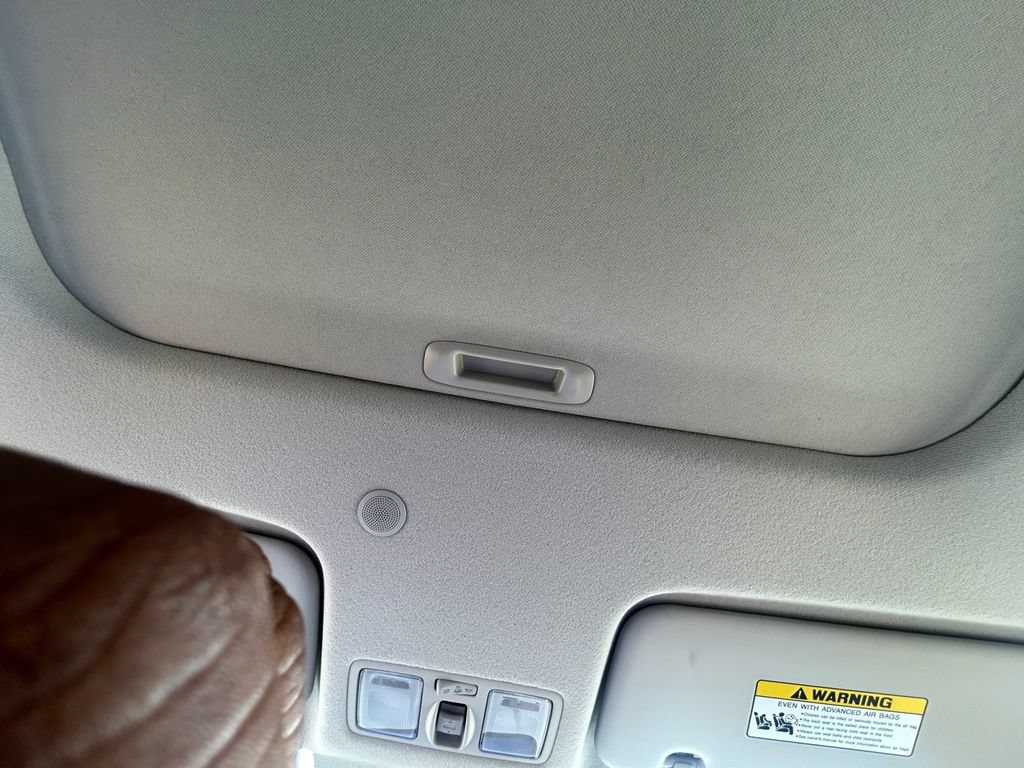 New 2026 Hyundai Venue SEL FWD image 25