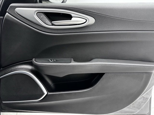 Used 2023 Alfa Romeo Giulia Veloce image 32