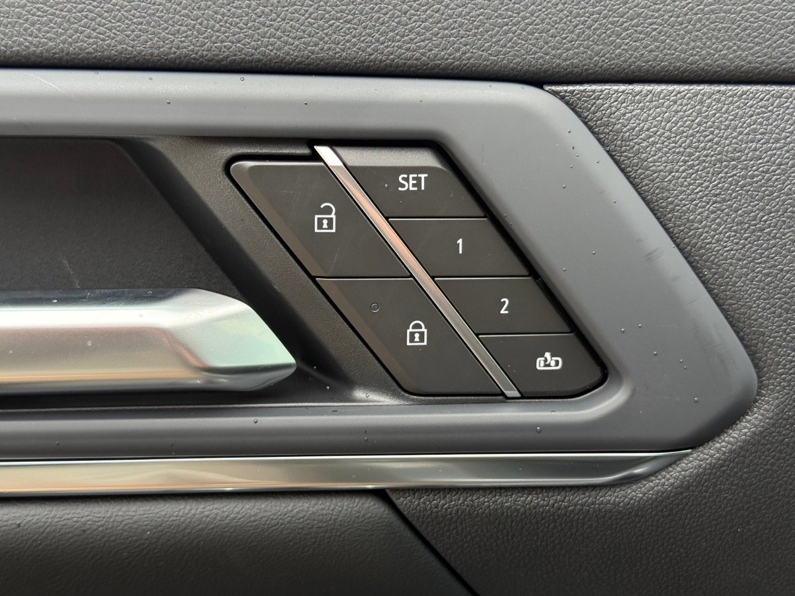 New 2026 GMC Terrain Denali w/ LPO, Floor Liner Package image 8