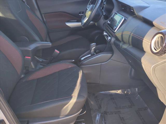 Used 2020 Nissan Kicks SR image 19