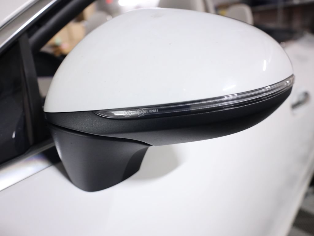 Used 2025 Mercedes-Benz CLE 450 4MATIC Cabriolet image 93