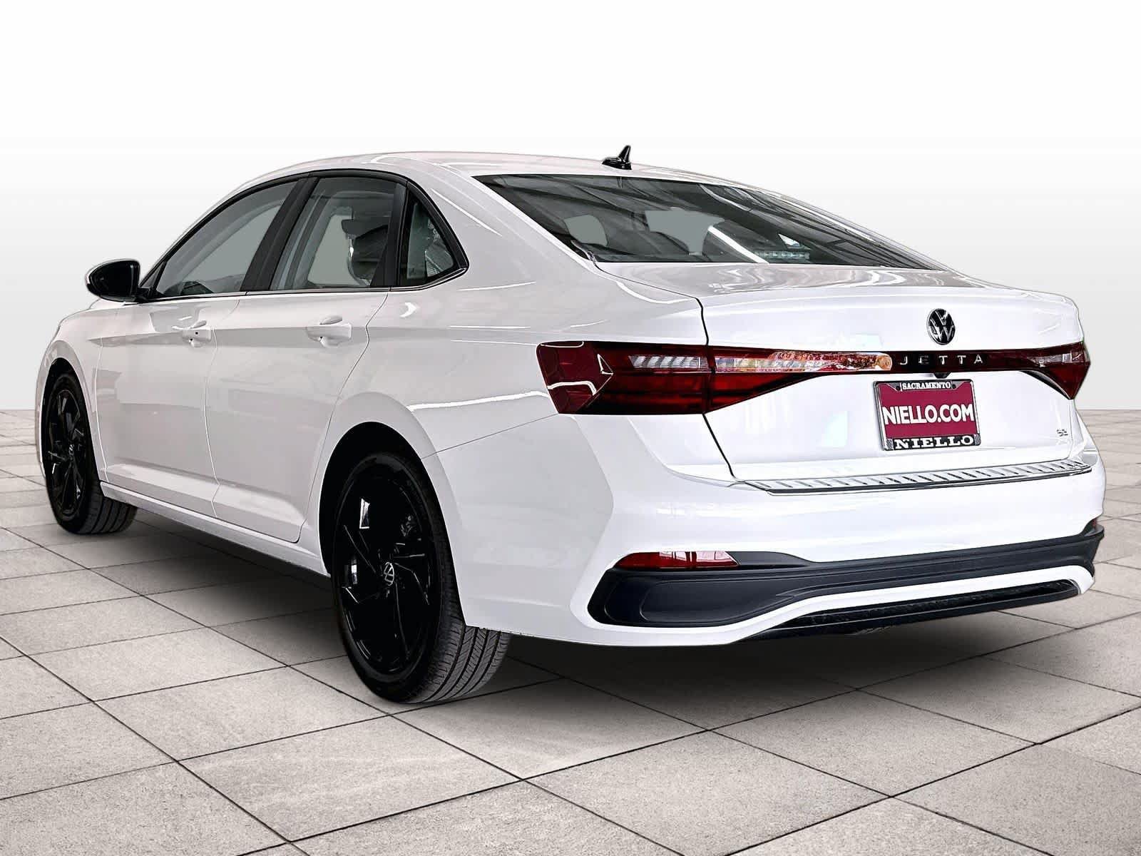New 2027 Volkswagen Jetta SE FWD image 3