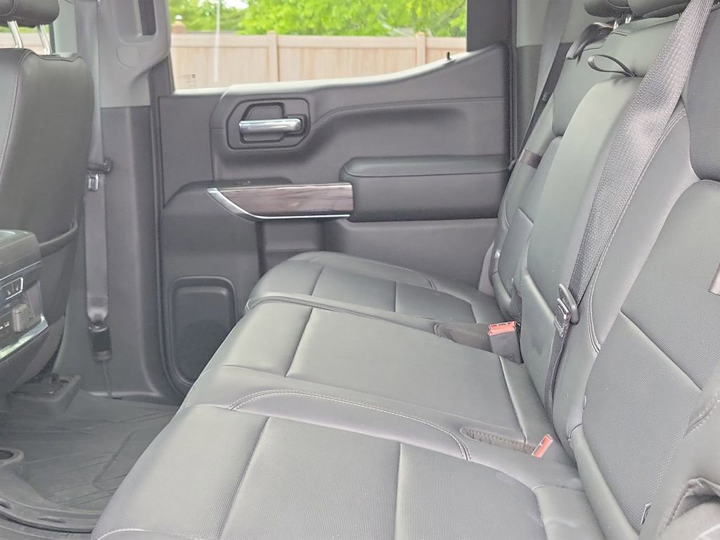 Used 2021 Chevrolet Silverado 1500 LTZ w/ LTZ Convenience Package II AWD/4WD image 15