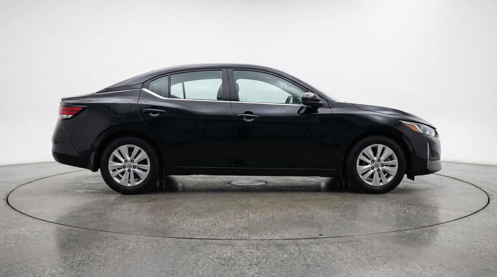 Used 2025 Nissan Sentra S image 11