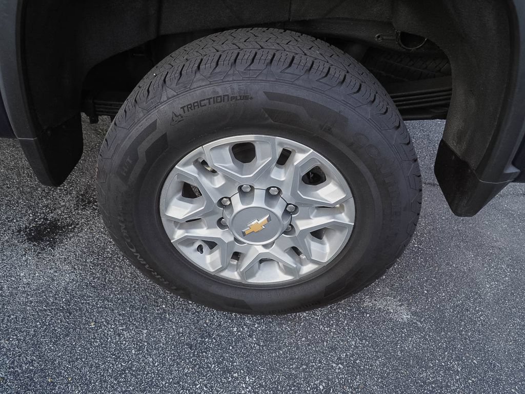 Certified 2022 Chevrolet Silverado 2500 LTZ w/ LTZ Convenience Package AWD/4WD image 8