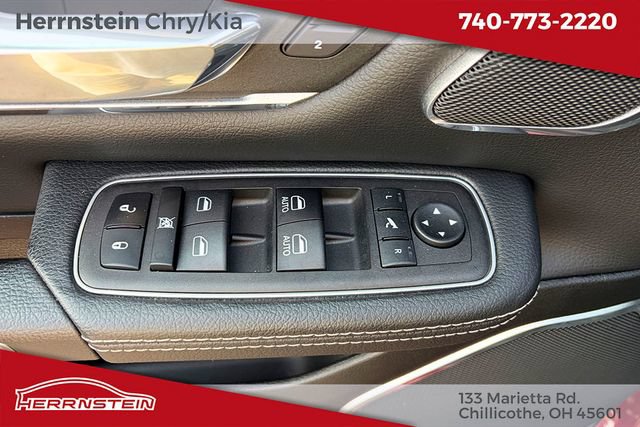 Used 2023 RAM 1500 Laramie AWD/4WD image 12