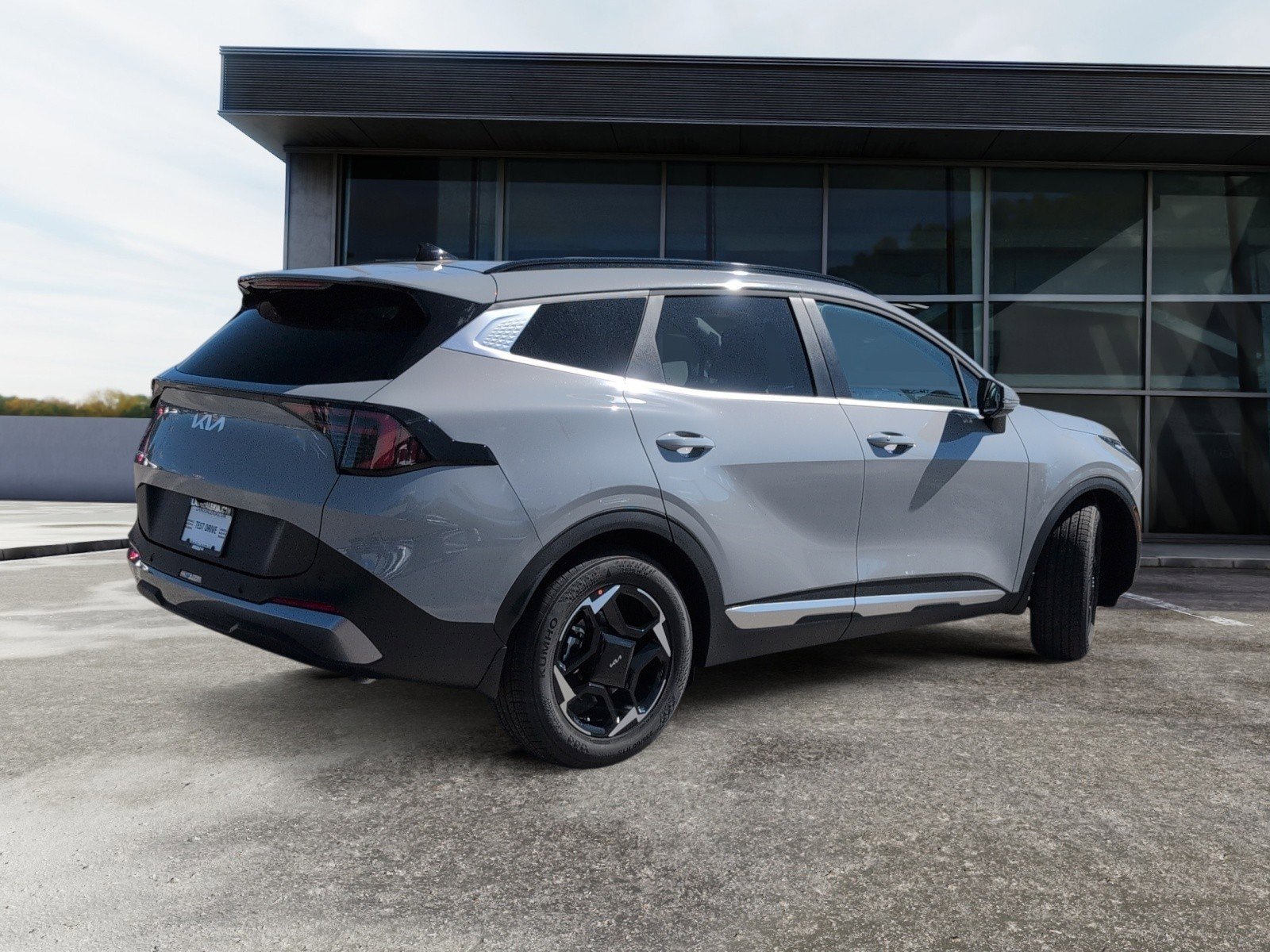 New 2026 Kia Sportage EX image 4