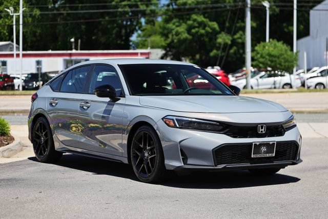 Used 2025 Honda Civic Sport image 12