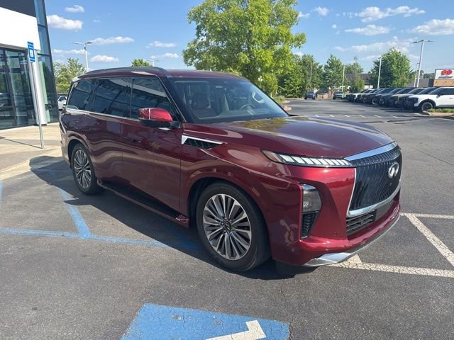 Used 2025 INFINITI QX80 Sensory AWD/4WD image 9