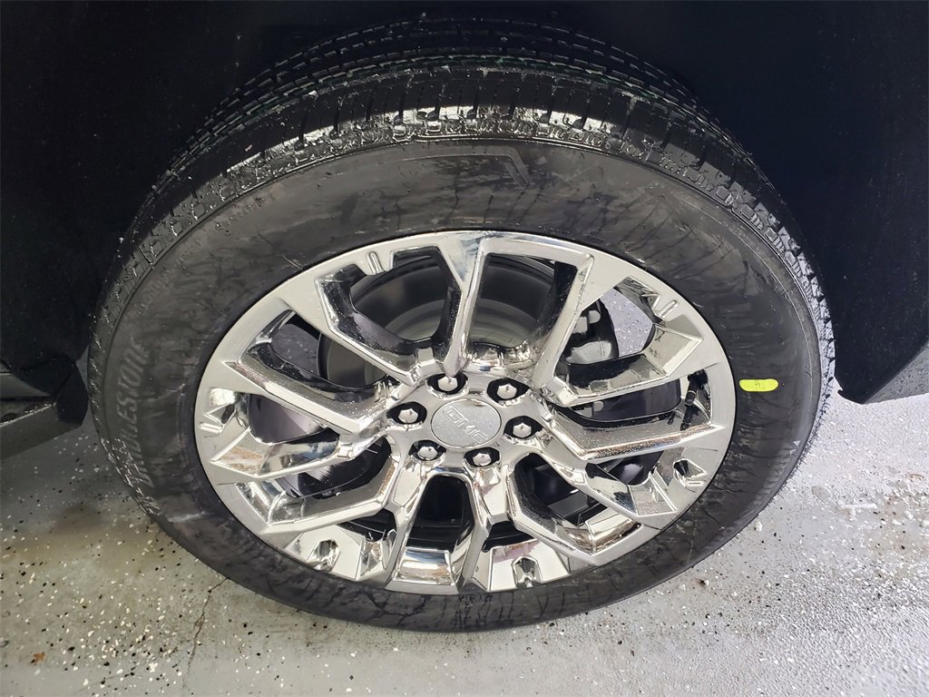 New 2026 GMC Yukon XL Denali w/ LPO, Floor Liner Package image 33